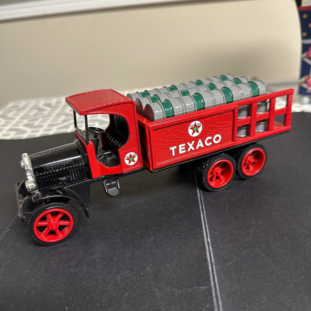 Ertl 1925 Texaco Kenworth Stake Truck Die Cast‎ 1992 Ed #9 Collector's Series.